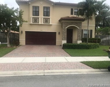 11923 Sw 155th Ct - Photo Thumbnail 0