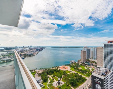 244 Biscayne Blvd - Photo Thumbnail 2