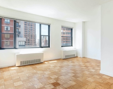 245 East 40th Street - Photo Thumbnail 5