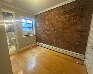 3BR in Alphabet City - Photo Thumbnail 1