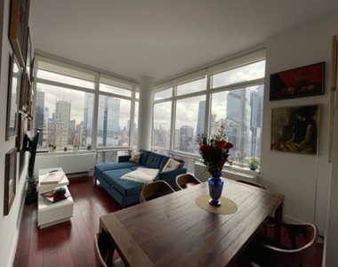 620 West 42nd Street - Photo Thumbnail 0