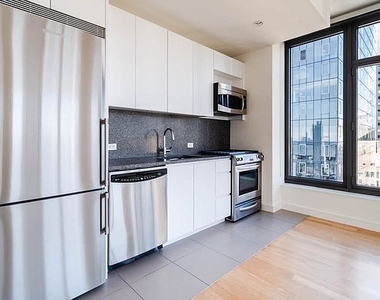 105 West 29th Street - Photo Thumbnail 1