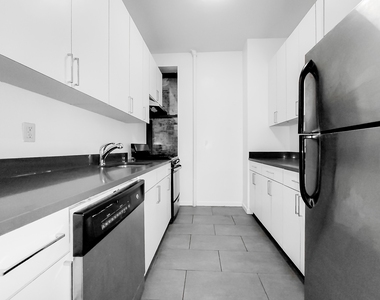 107 East 88th Street - Photo Thumbnail 2