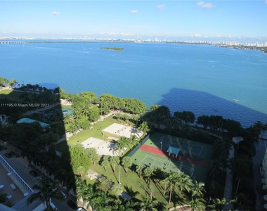 1750 N Bayshore Dr - Photo Thumbnail 52