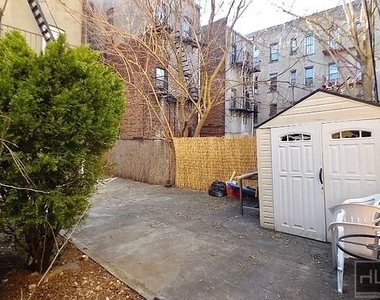 471 Wilson Avenue - Photo Thumbnail 13