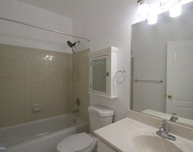 104 Elmcroft Boulevard - Photo Thumbnail 20