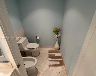 901 Brickell Key Blvd  #2605 - Photo Thumbnail 9