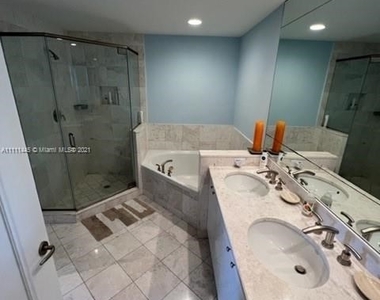 901 Brickell Key Blvd  #2605 - Photo Thumbnail 10