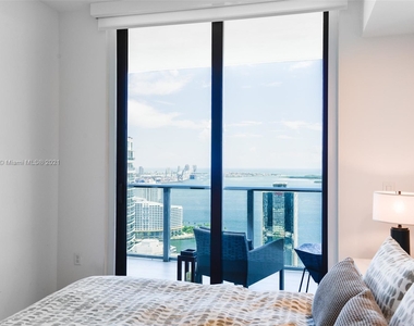 1010 Brickell Ave - Photo Thumbnail 18