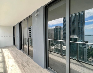 1010 Brickell Ave - Photo Thumbnail 41