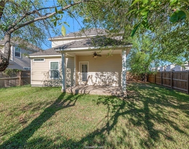 1422 Holleman Drive - Photo Thumbnail 22