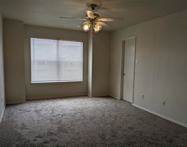 1517 Barbara Drive - Photo Thumbnail 11