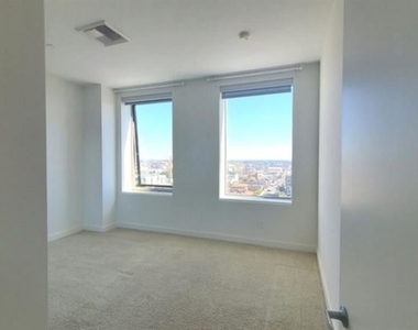 3810 Wilshire Blvd Apt 1008 - Photo Thumbnail 7