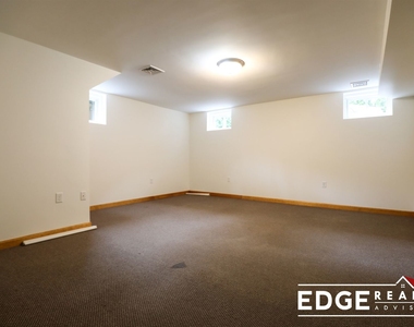 24 Arden St Apt 1 - Photo Thumbnail 6