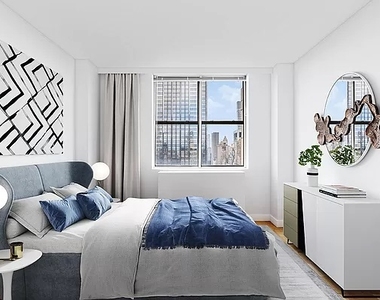 320 East 46th Street - Photo Thumbnail 2