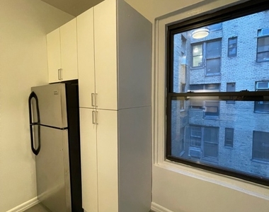 107 East 88th Street - Photo Thumbnail 4