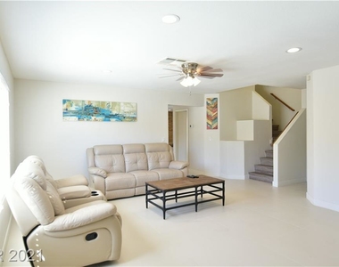 9544 Amber Valley Lane - Photo Thumbnail 2