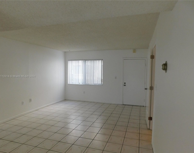 8005 Sw 107 Av - Photo Thumbnail 20