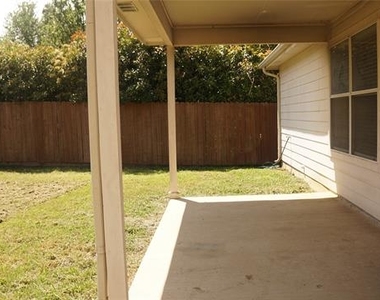 1016 Albatross Lane - Photo Thumbnail 14