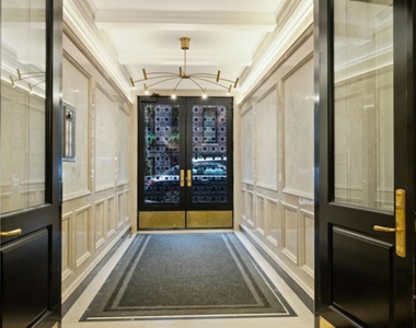 157 East 81st Street - Photo Thumbnail 9