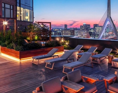 103 Lovejoy Wharf - Photo Thumbnail 2