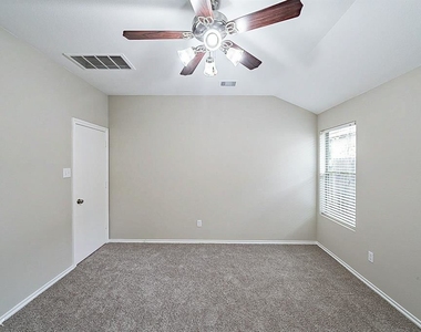 813 N Katydid Court - Photo Thumbnail 14