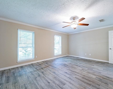 4123 Cypress Lake Drive - Photo Thumbnail 28