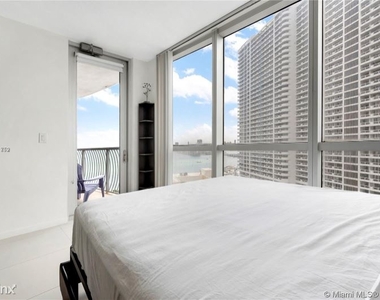 1750 N Bayshore Drive 1602 - Photo Thumbnail 13