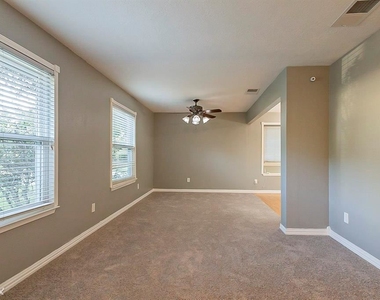 3103 Drennanburg Court - Photo Thumbnail 10