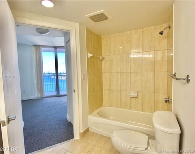 1750 N Bayshore Drive 2202 - Photo Thumbnail 21