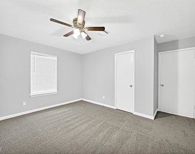 1502 Chippawa Lane - Photo Thumbnail 15