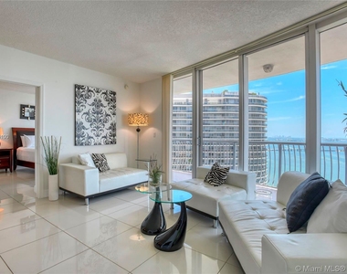 1750 N Bayshore Dr Apt 5101 - Photo Thumbnail 4