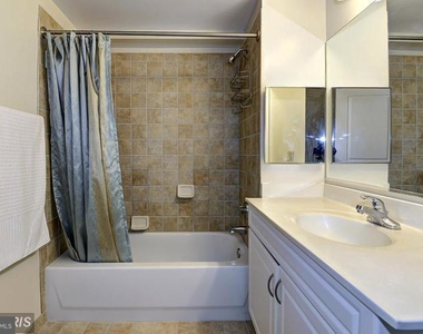 555 Massachusetts Ave Nw #218 - Photo Thumbnail 10