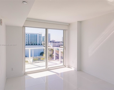 4250 Biscayne Blvd - Photo Thumbnail 16