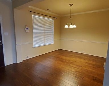 5304 Gadsden Avenue - Photo Thumbnail 2