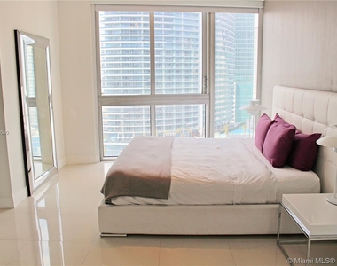 485 Brickell Ave Apt 2602 - Photo Thumbnail 6