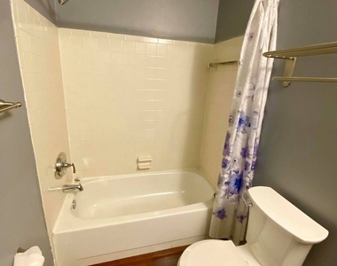 1715 Crimson Tree Way Unit C - Photo Thumbnail 11