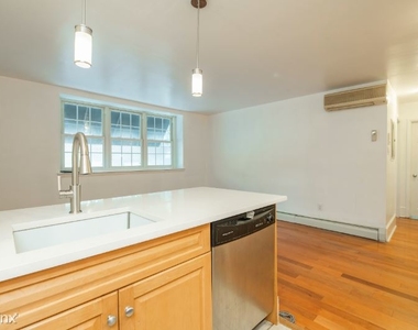 2531 Lombard St - Photo Thumbnail 7