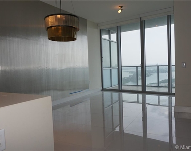 1100 Biscayne Blvd Unit 4703 - Photo Thumbnail 2