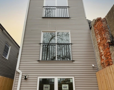 2034 Ridge Avenue - Photo Thumbnail 24