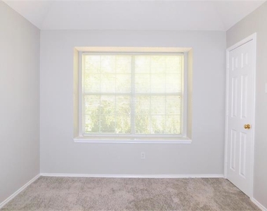 2320 Grandview Drive - Photo Thumbnail 27