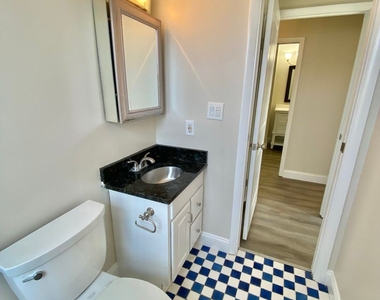 1425 Hopkins Street, Nw #302 - Photo Thumbnail 18