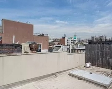 521 East 5th Street - Photo Thumbnail 1