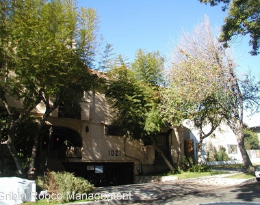 1021 W Angeleno Ave - Photo Thumbnail 0