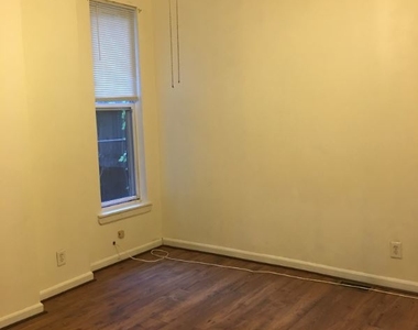 843 Hollins St Apt1 - Photo Thumbnail 3