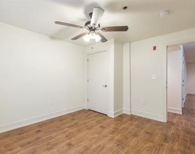 1507 Master St Unit 1 - Photo Thumbnail 7