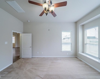 6915 Ibex Lane - Photo Thumbnail 25