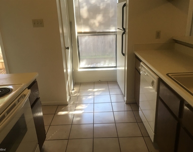 2501 Cypress Dr # 2503 - Photo Thumbnail 5