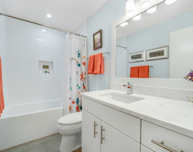 2703 West Belmont Avenue - Photo Thumbnail 16