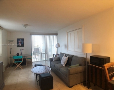 1255 Collins Ave - Photo Thumbnail 1